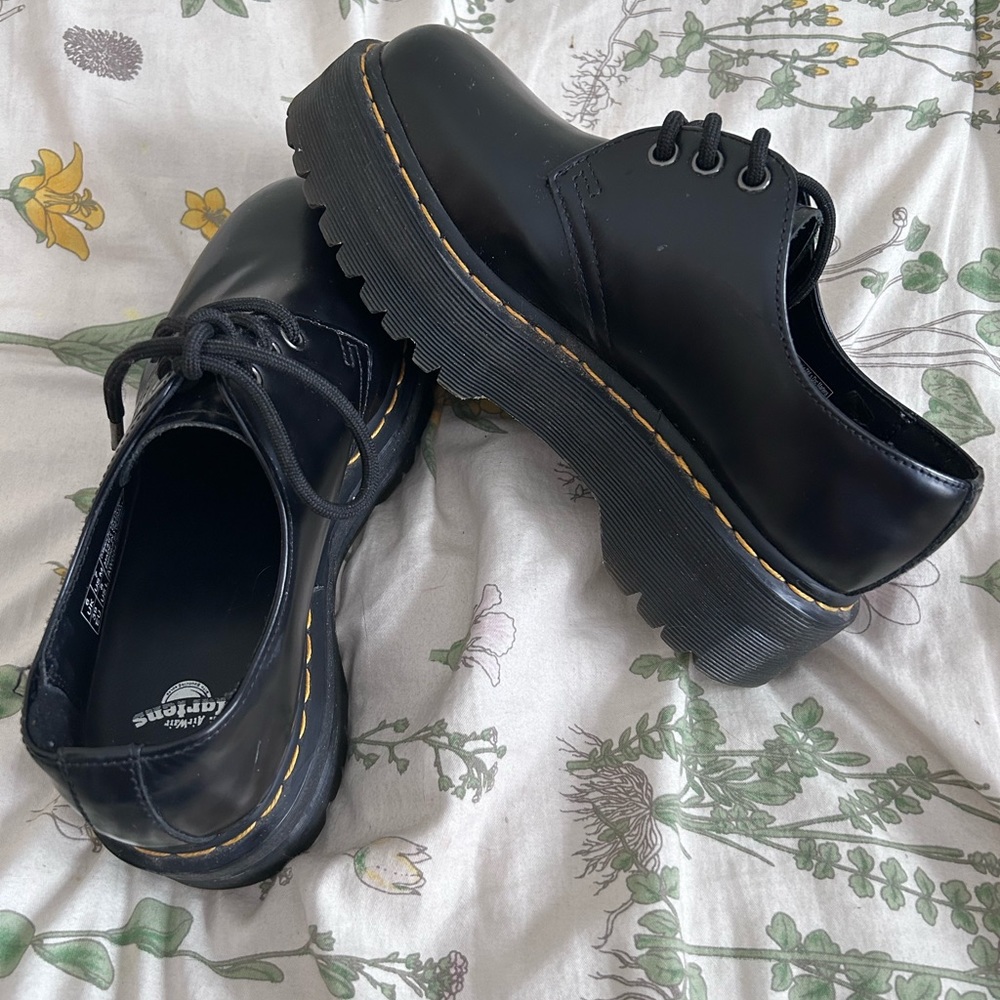 Dr Marten Platform Leather shoes